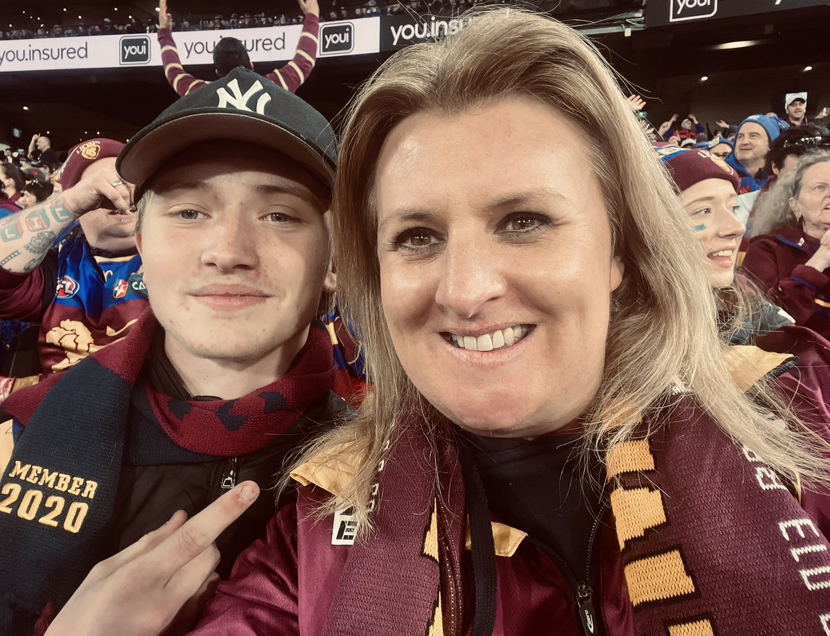 shellallen79's tweet photo. Home.  Time for a Jimmy can and the replay.  What an awesome effort boys, so proud of you all.  Bring on next week 🦁#GoLions https://t.co/SVr6Wo7aTN