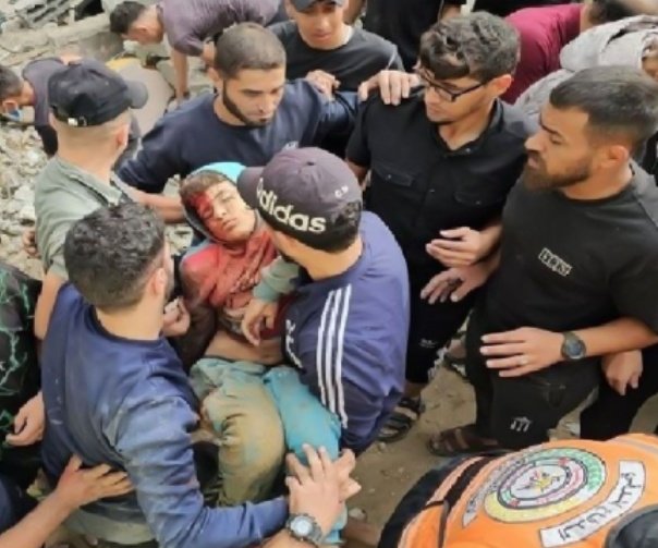 AVA52809725's tweet photo. Have you been following the situation in Palestine? It is clear that politicians will not take action to save Palestine, as most of them are corrupt. Therefore,we, the people, must prepare for the arrival of the promised Mahdi and stand up against oppression.
#ThePromisedSaviour https://t.co/7mumy3dOhU