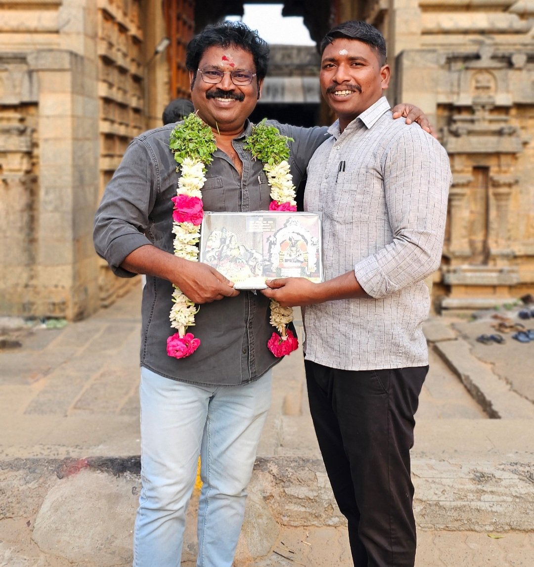 sethu8524's tweet photo. வாழ்த்துக்கள் Va Gowthaman அண்ணா........

#படையாண்ட_மாவீரா https://t.co/M3CqWQF5AM