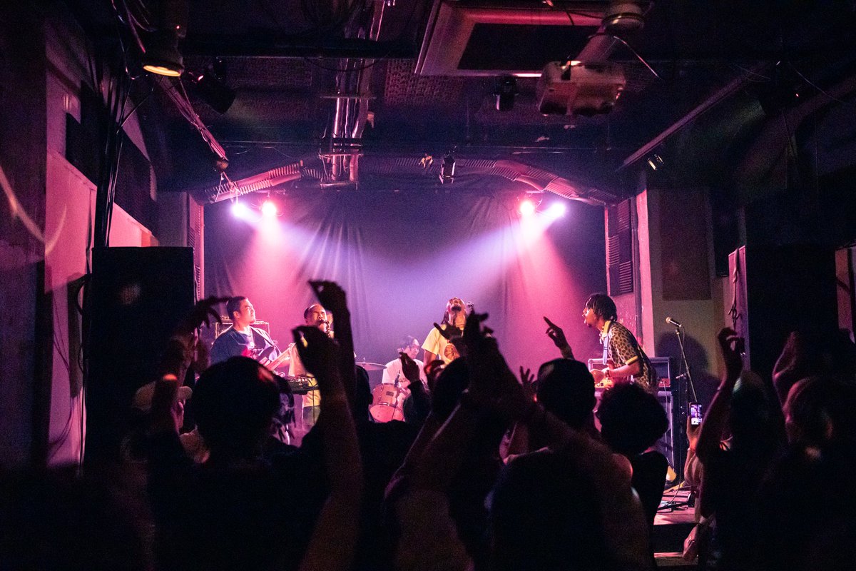 tyga_barstool's tweet photo. Kumanini Live at Noon+CAFE
どんがらがっしゃんね✌🏾 https://t.co/AAdHc4cOFf