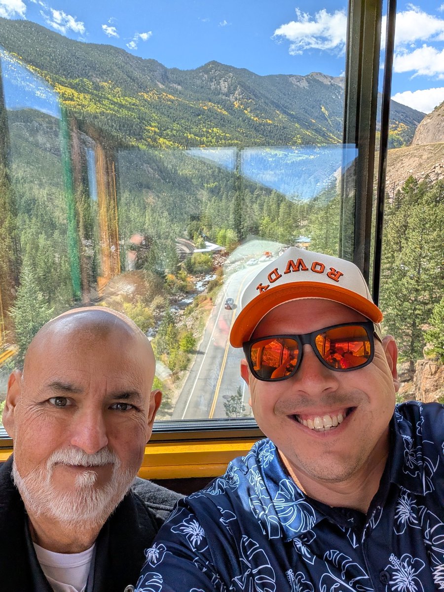 robcab05's tweet photo. It's finally GameDay! Let's go runners! 🔶🔷🏈🤙 #UTSA @UTSAFTBL  #BeatColoradoState https://t.co/1axaYrVxeT
