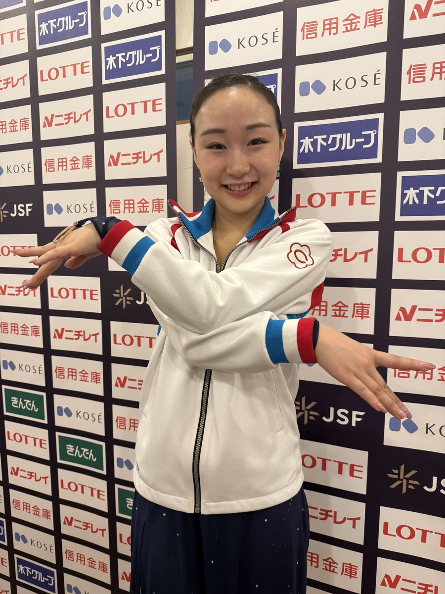 🏯中部選手権2025 ❄️シニア女子SP🏯
1位 ＃松生理乃 選手

ロンバルディア杯からの連戦⚔️
時差ボケや疲れがある中でもノーミス演技で客席からもスタオベ👏

🗣️なかなか思うような演技ができず自信がなくなっていたけど、今日は練習通りにできた✨

明日のフリーに向けて