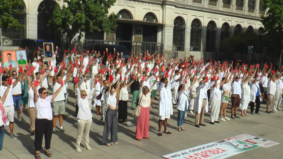 #stopgenocido Homenajeando a los más de 1.500 sanitarios asesinados en Palestina y a los que siguen allí salvando vidas, arriesgando la suya.