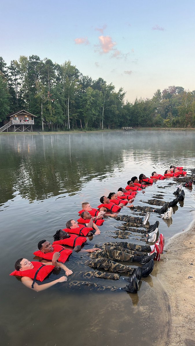 Team Retreat. No basketball needed👊