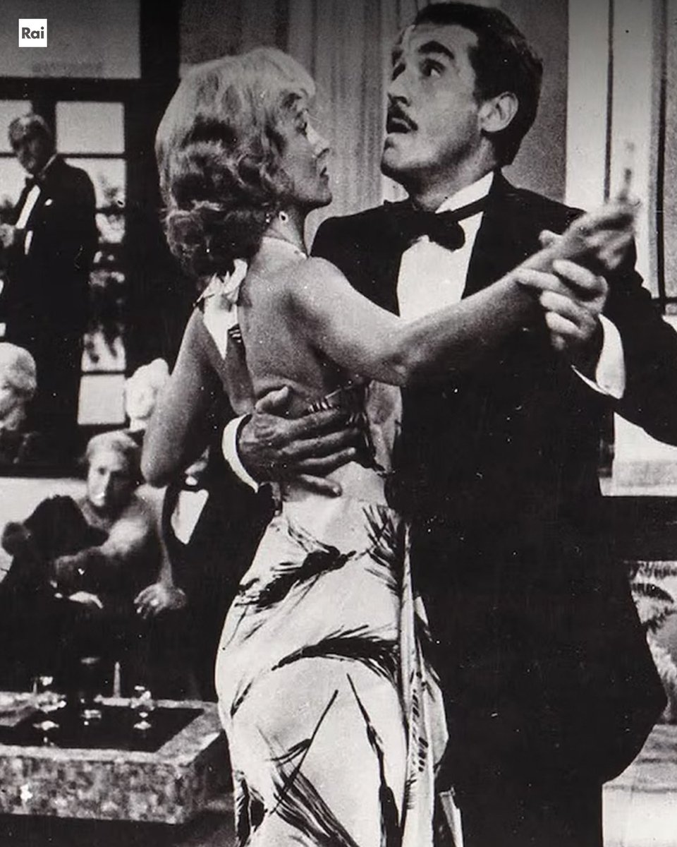 Alle 21:10 “Telefoni bianchi” di Dino Risi con Agostina Belli, Cochi Ponzoni, Renato Pozzetto | Nell'Italia fascista degli anni Trenta, una bella e giovane cameriera veneta insegue il sogno di diventare attrice di cinema