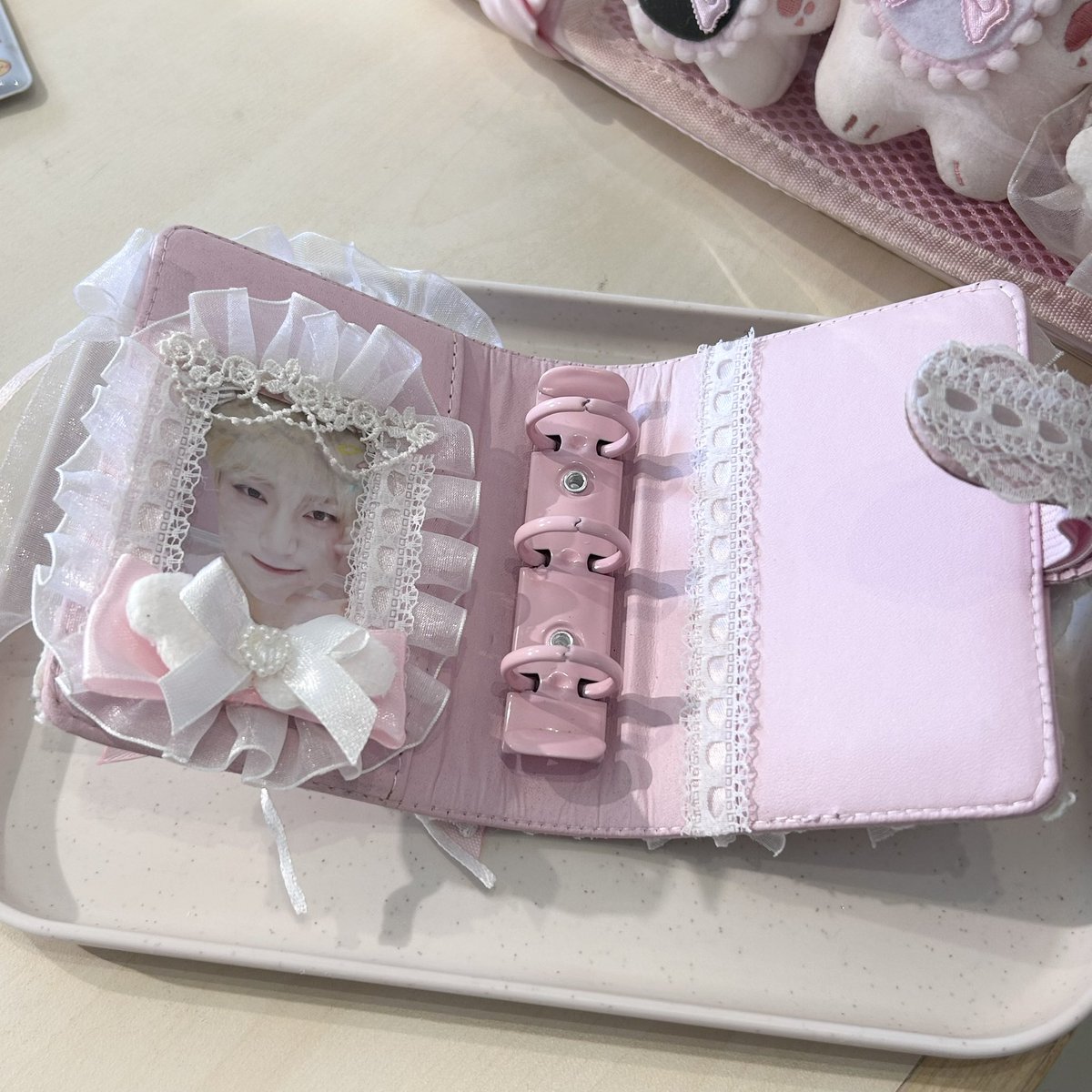alys_corner's tweet image. 🎀 {help rt} wts lfb deco 10cm clothes
୨ৎ────୨ৎ────୨ৎ

3 ring mini macaroon lace binder 

     = 650

ʚ mop : gcash payo
ʚ mod : jnt , no rush shipping 

reply or dm “mine” to claim 🎀