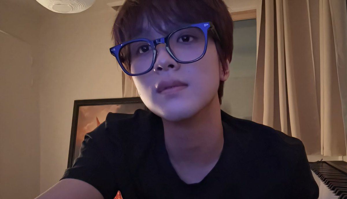 lluigiantoine's tweet image. loml. 🤍