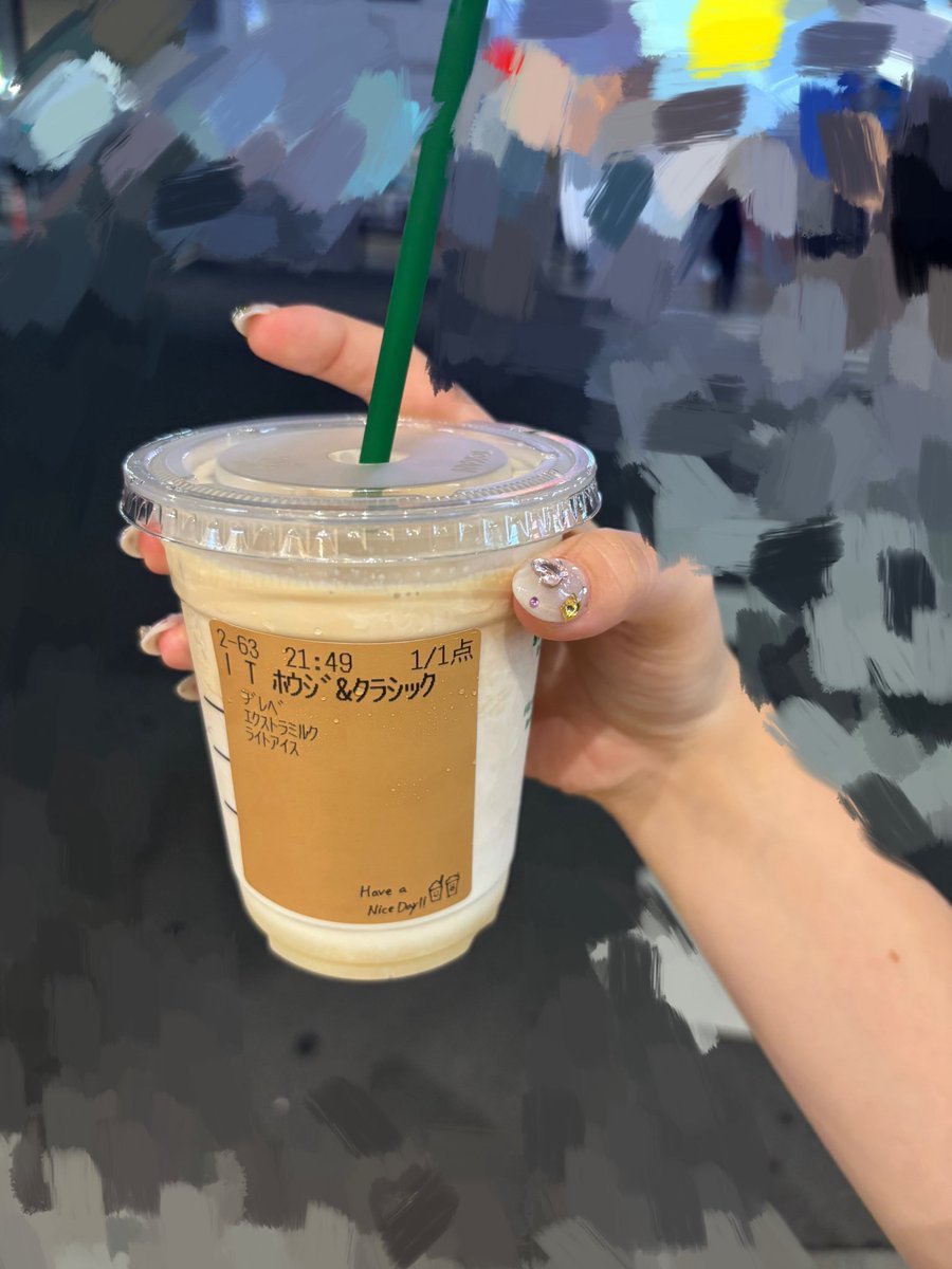 スタバのおすすめカスタムは

ほうじ茶ラテ

ブレべミルクに変更‼️

これです！！