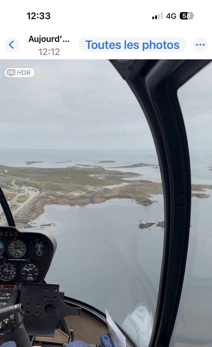 Vu du ciel de Brest à l’île Molène un panorama spectaculaire  
Une île très prisée pour son calme et sa nature préservée Un lieu propice à la réflexion 
Rassurez-vous  ce n’est pas moi qui pilotait … sur 🚁 le commandant de bord est à droite