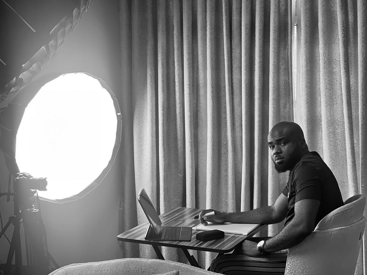 Drsmithezenagu's tweet photo. Another day to go hard. 

The strength to continue doing even when you don’t see the result is golden.

Eyes on the process! https://t.co/ZAzxdLlFtE