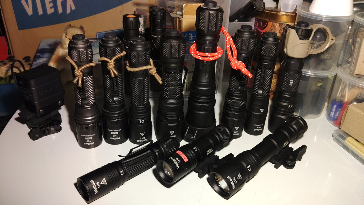 feel_so_good_gr's tweet image. 片付けついでにメーカー別に集合写真✨🔦
#Elzetta
#STREAMLIGHT
#SUREFIRE
#Weltool