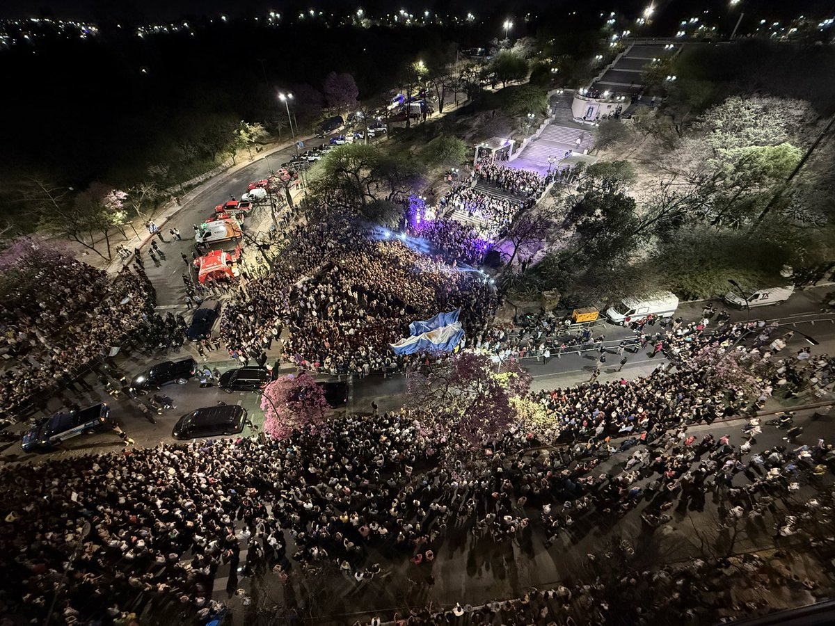 Este pelotudo del <a href="/ElTrumpista/">El Trumpista</a> ya habla de 7 millones de personas 🤣🤣🤣🤣🤣🤣🤣🤣🤣🤣