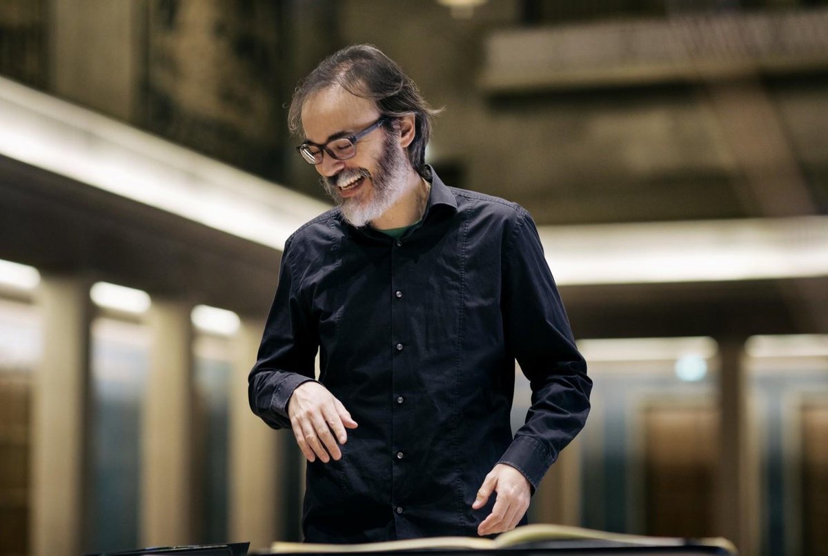 Ιλάν Βόλκοφ: Συνελήφθη ο ισραηλινός μαέστρος που μίλησε για τη Γενοκτονία στη Γάζα (Video) topontiki.gr/2025/09/20/ila…