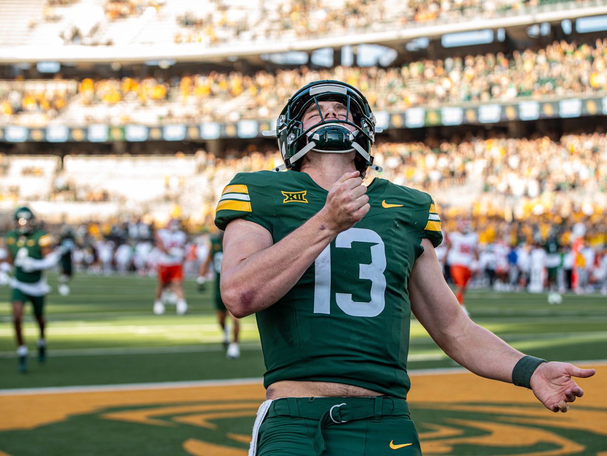 SenatorSlips's tweet image. The Books are Sleeping on this line 😴 

Baylor/Arizona St O59.5

This game will be a shootout! Baylor allows 41 points per game defensively which ranks 125 in the nation. Offensively they put up 38 points per game due to their pass first offense. They are 7th in the country in…
