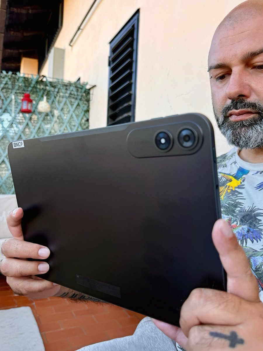 MikyAncona's tweet image. Ecco il nuovo Bpad 13 di BNCF📱🔥 Un tablet da 13,4’’ con Android 15, 20GB di RAM e batteria da 10.000mAh… potenza e autonomia al top!
#Bpad13 #TabletAndroid #Android15 #TechNews #mikyancona #mikyanconatech mikyancona.com