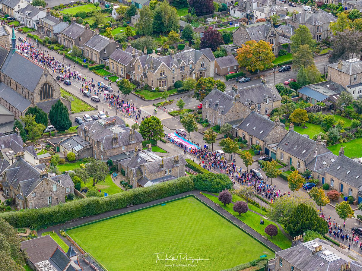 TheKiltedPhoto's tweet photo. A couple of photos from this mornings #StirlingPride parade. Looks like a fantastic turnout!
#Stirling #Scotland #VisitStirling #Stirling #StirlingAlive #Pride #lgbtq #lgbtqpride
@stirlingcouncil @StirlingAWS @stirlingpride https://t.co/5cIYOYd5Ly