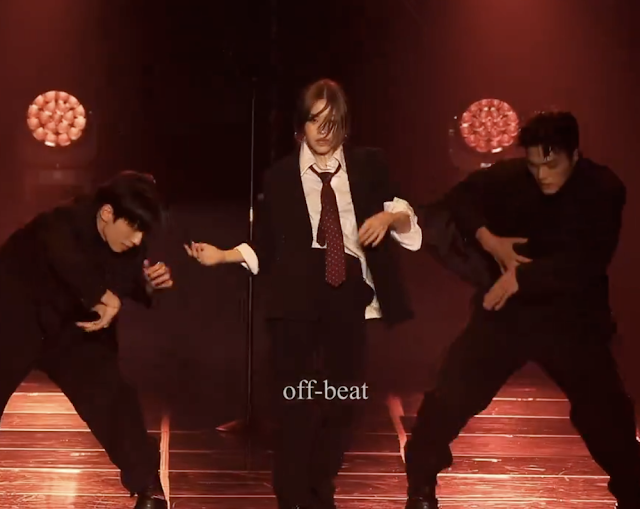 Ryujin covers Jungkook's Standing Next To You during fan meeting
tinyurl.com/yck9bfhs