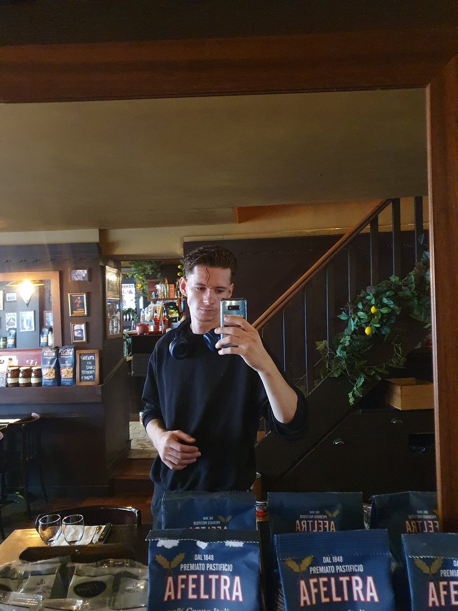 Btw j'ai changé de coupe de cheveux