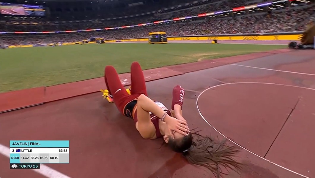 🚨 Drama in Women’s Javelin!

Latvia’s Anete Sietiņa jumped into bronze in her 5th throw with 63.35m and stunned everyone, including herself, by leaping to silver with a massive 64.64m on her final attempt! 🥈

🥇 Juleisy Angulo (Ecuador) took gold with 65.12m, setting a national