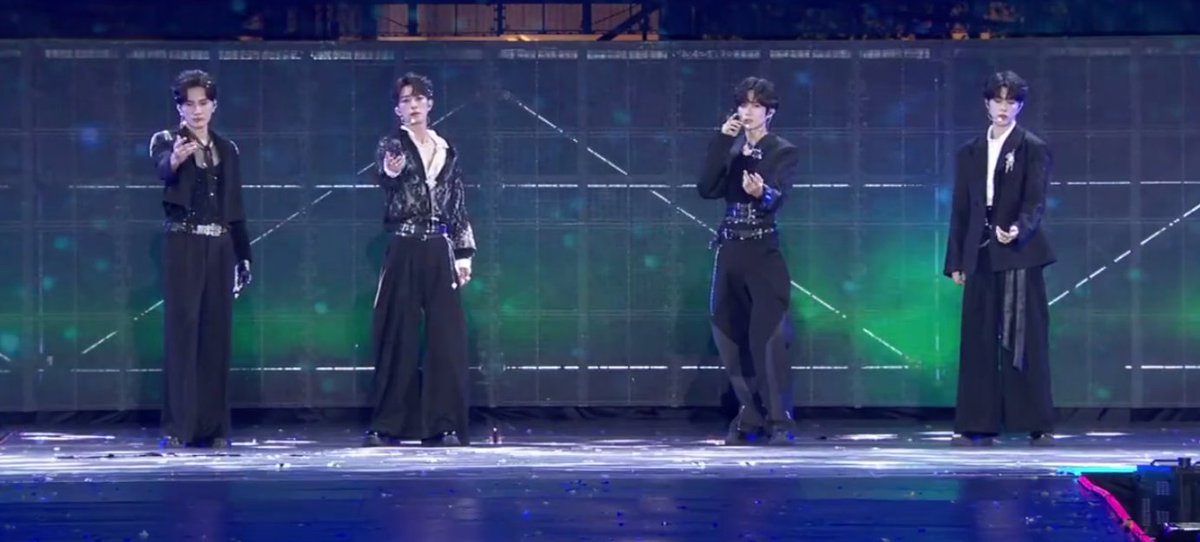 DESIRE4 JUST PERFORMED "TAMING DESIRE"

DESIRE4 TMA2025 DEBUT STAGE
#TMA2025withDESIRE4