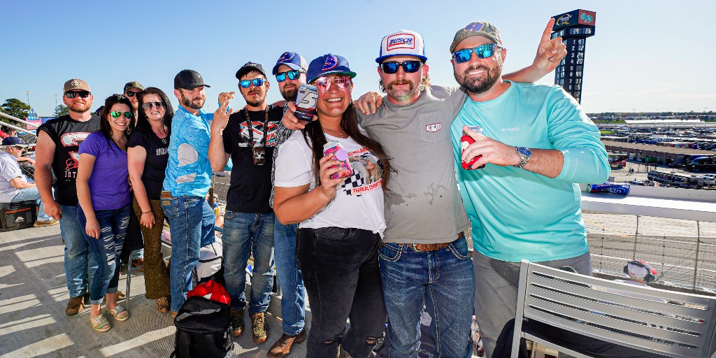 Atlanta Motor Speedway (@atlmotorspdwy) on Twitter photo GRAB YOUR BESTIES! 👫 
Save 💲 and bring your whole crew! LEARN MORE 👉 bit.ly/4pzTwYQ GRAB YOUR BESTIES! 👫 
Save 💲 and bring your whole crew! LEARN MORE 👉 bit.ly/4pzTwYQ