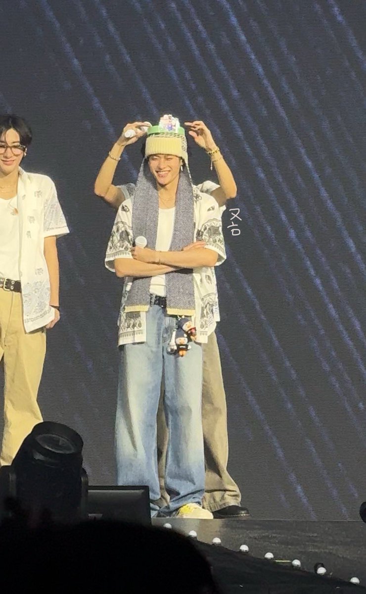 chuchyjong's tweet image. 250920 라이징 라우드 BKK

또리비니 🤴 

#소희 #SOHEE #원빈 #WONBIN #라이즈 #RIIZINGLOUDinKL