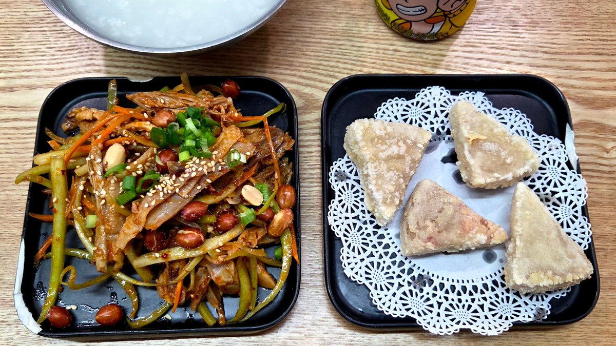 Erik Hodgetts tweet media