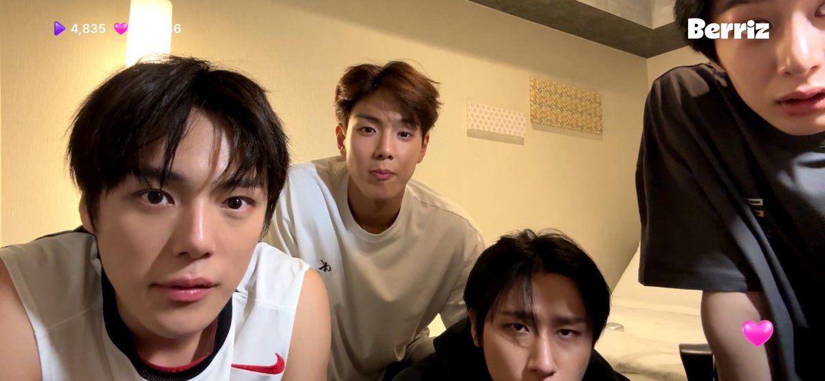 bigmonstas's tweet photo. why do they keep looking at me like i did it https://t.co/tbIpOR1wko