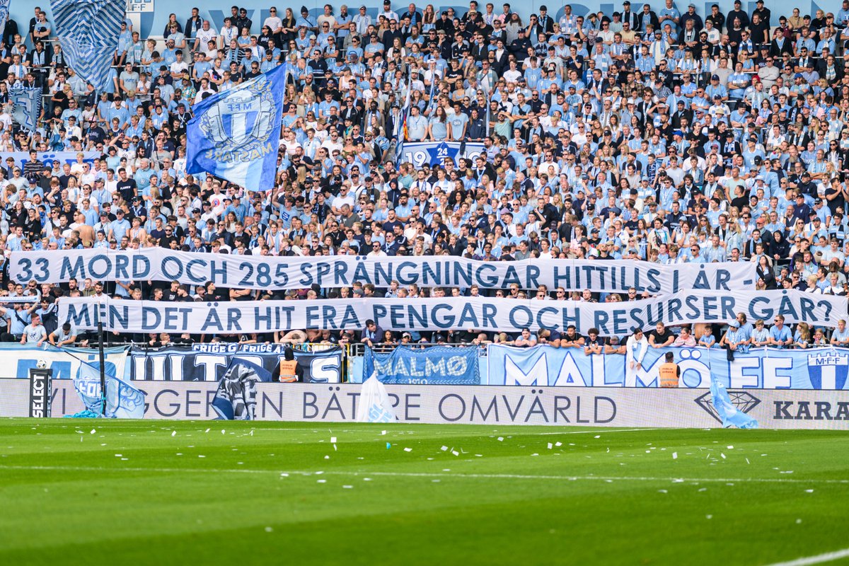 Budskap från MFF-klacken.