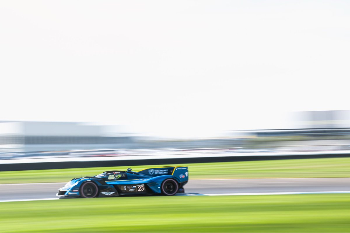 Heart_Of_Racing's tweet photo. Just under an hour to go in FP2!
Check out live timing : https://t.co/iCPceCeupU
Currently the 23 is P9 and the 27 is P10.
#BattleOnTheBricks #ThisIsIndy https://t.co/6Zz2IRtBwL