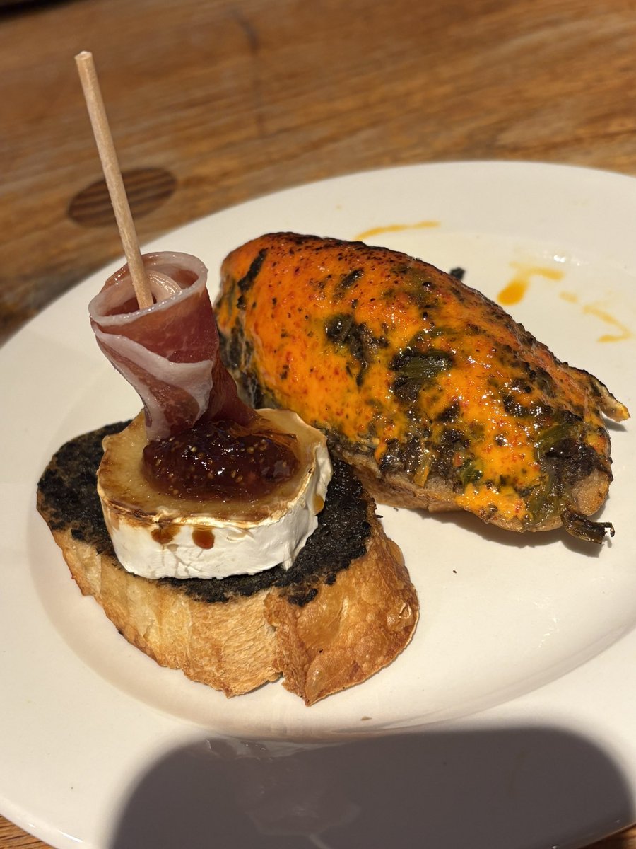 🇪🇸サンセバスチャン🇪🇸で <a href="/kurutoshi/">くるま ｜ 集客支援サービス & マーケ学習コミュティ運営</a> さんおすすめのお店含め、毎日最高バル巡りなう🍷

海で日焼け▶︎バルでランチ▶︎ジム▶︎カフェで読書と勉強▶︎バルでディナー、っていう最高のバカンス過ごしてます🏖️🕺