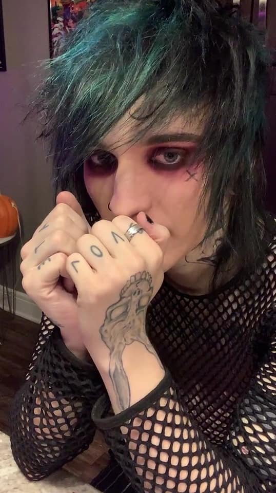 coffin2014's tweet photo. September 20, 2021
I remember that TikTok stream, guys!ππ€
It was great hanging out with you guys. ππ€ #jakebateman #johnnieguilbert https://t.co/dK3yyv4xEW