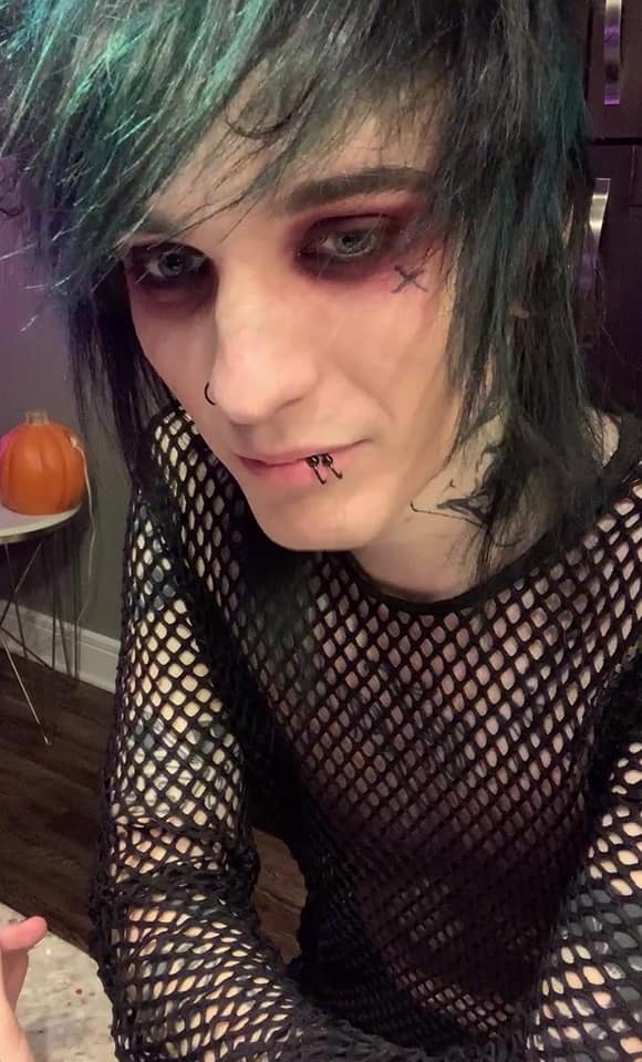 coffin2014's tweet photo. September 20, 2021
I remember that TikTok stream, guys!ππ€
It was great hanging out with you guys. ππ€ #jakebateman #johnnieguilbert https://t.co/dK3yyv4xEW