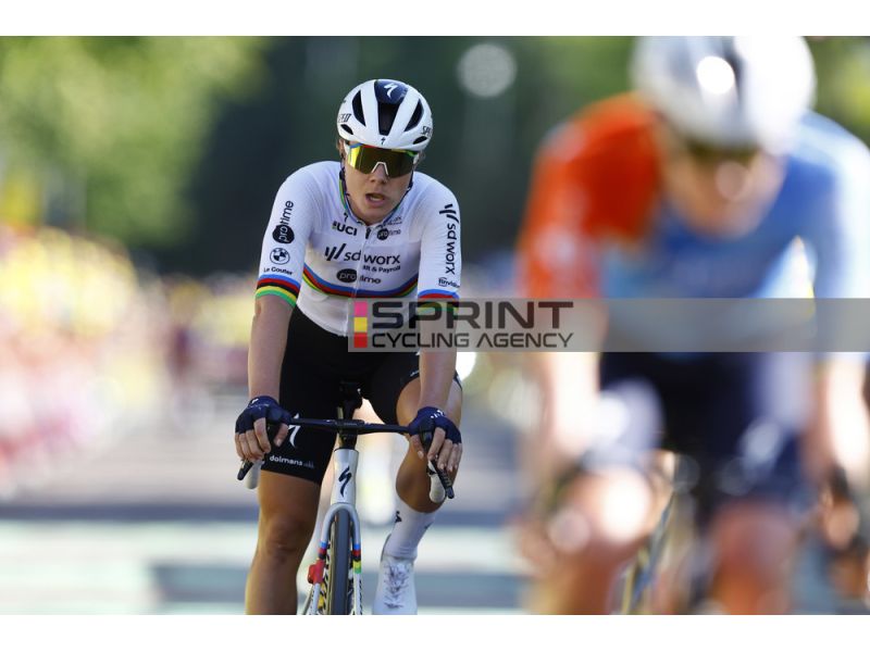 Niente mondiali per Lotte Kopecky, la frattura vertebrale costringe l'iridata a fermarsi
tuttobiciweb.it/article/175837…