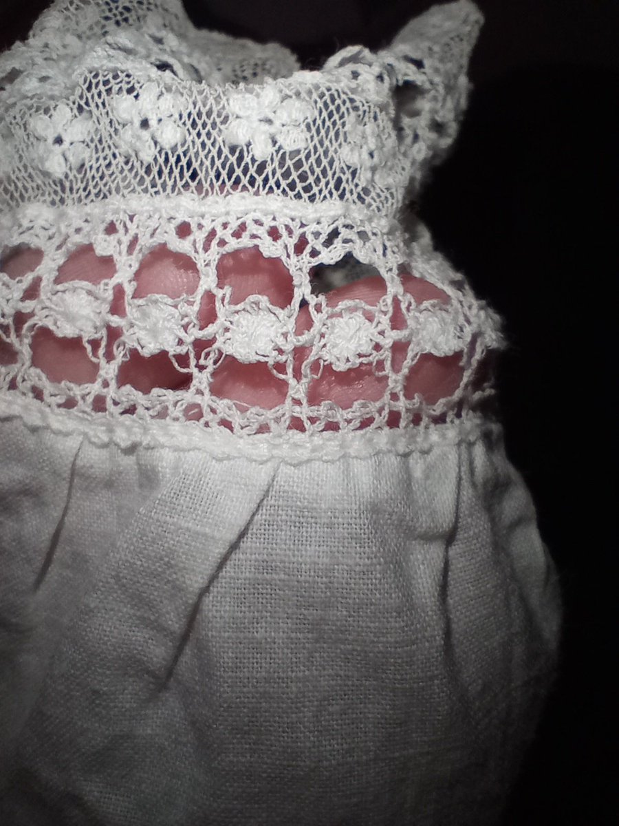 SilentTheatre1's tweet image. Deconstructing these beautiful christening gowns has given me the chance to see how well sewn they were. Not only are the sleeves french seamed the lace edge has been sewn within a 2mm margin. Very skilled work. #vintage #upcycle #reworking  #sewing
instagram.com/p/DO03ozoCDY7/…