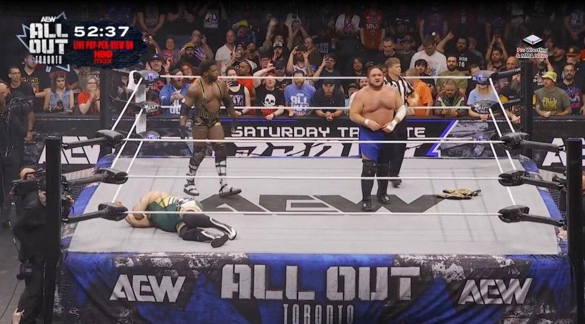 The Opps (Samoa Joe/PowerHouse Hobbs) defeated The WorkhorseMen by Coquina Clutch!! #AEWAllOut #AEWTailgateBrawl