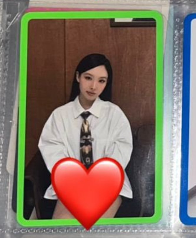 nayeonEsam's tweet photo. @prettyyesana oii, disponível? https://t.co/j9Xk9M1agT