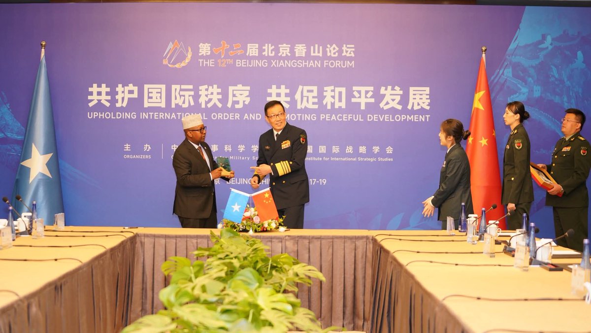 Rashid abdi (Qudhacmarke) (@rashidabdi2) on Twitter photo Somalia’s Minister of Defense, Axmed Macalin Fiqi, who is in China signinga Military Partnership with China, directly aligned himself with MP Ilhan Omar." Agains Donald Trump United states President.
<a href="/TiborPNagyJr/">Tibor Nagy</a>
<a href="/westtoeastt/">easttowestt 🌍</a> Somalia’s Minister of Defense, Axmed Macalin Fiqi, who is in China signinga Military Partnership with China, directly aligned himself with MP Ilhan Omar." Agains Donald Trump United states President.
<a href="/TiborPNagyJr/">Tibor Nagy</a>
<a href="/westtoeastt/">easttowestt 🌍</a>