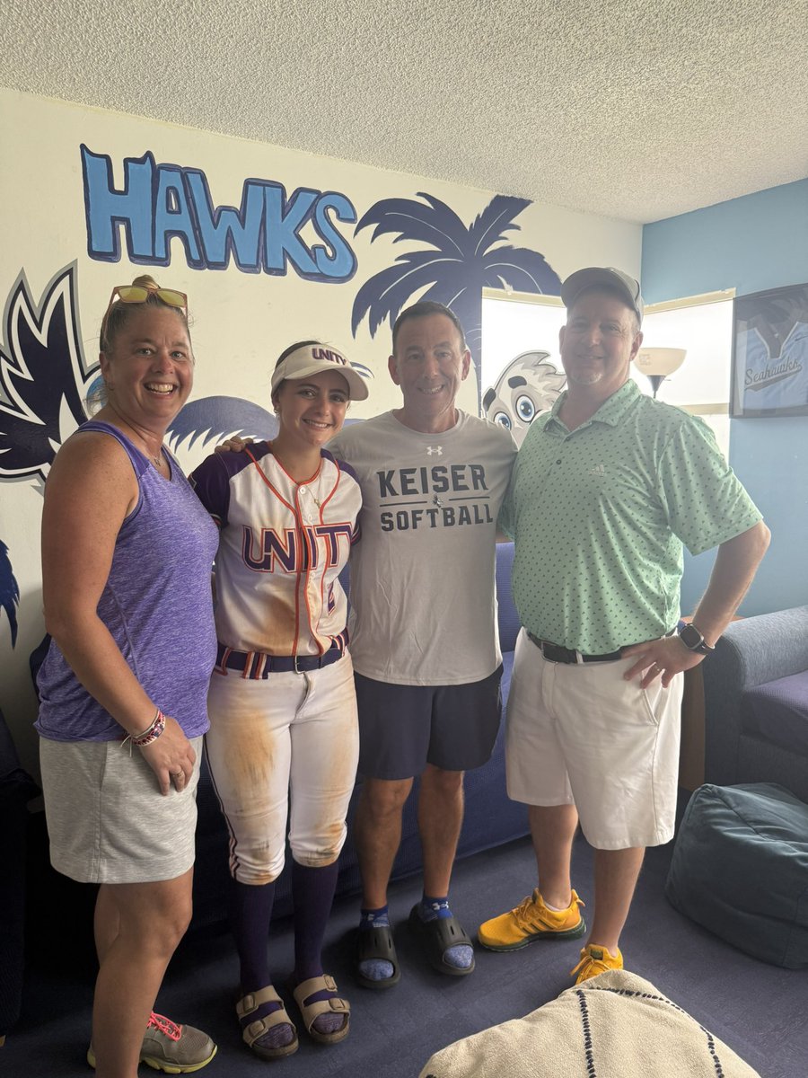 skaicrocitto27's tweet image. Thank you @jpryorKeiserSB @KaliKaestner @claireczaj14 for such a fun day at @Keiser_Softball camp!! I had such a great time and I can’t wait to be back. 🩵🤍