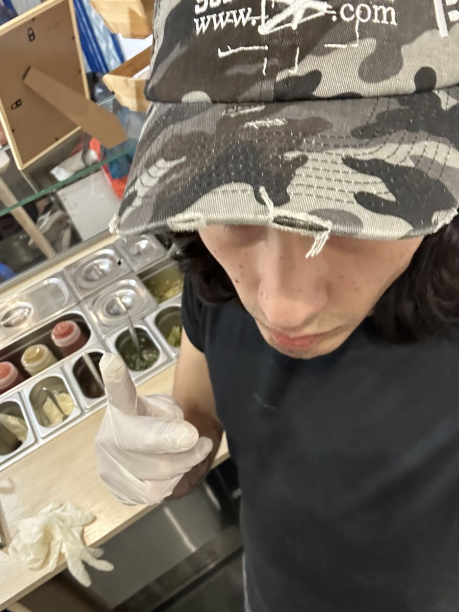 HerradorBruno's tweet image. #Ihatework
#coworkermusic
#tweetingfromwork