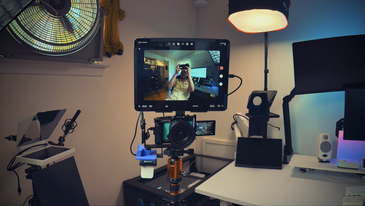 I had a thought… would the iPad Pro 12.9” too big as a field monitor?

Yes. But it’s also awesome 😂 

and the <a href="/AccsoonU/">Accsoon_USA</a> Seemo4k actually ingests the open gate feed at 4k! That surprised me.