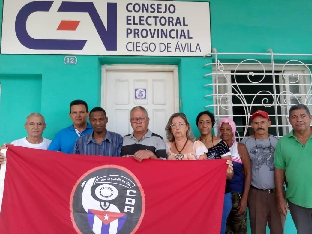 Un cubano de verdad da la vida por su tierra
Vive de frente y derecho, preparado pa'l combate
Y a su bandera se aferra🎼
#CDRCuba
#100AñosConFidel
#CiegodeAvila 
<a href="/ivanc73/">Ivanc73</a> <a href="/PartidoPCC/">Partido Comunista de Cuba</a> <a href="/YaquedeCuba/">Yaquelin</a> <a href="/fernandezarcia/">Alfredo Fernández Arcia</a>