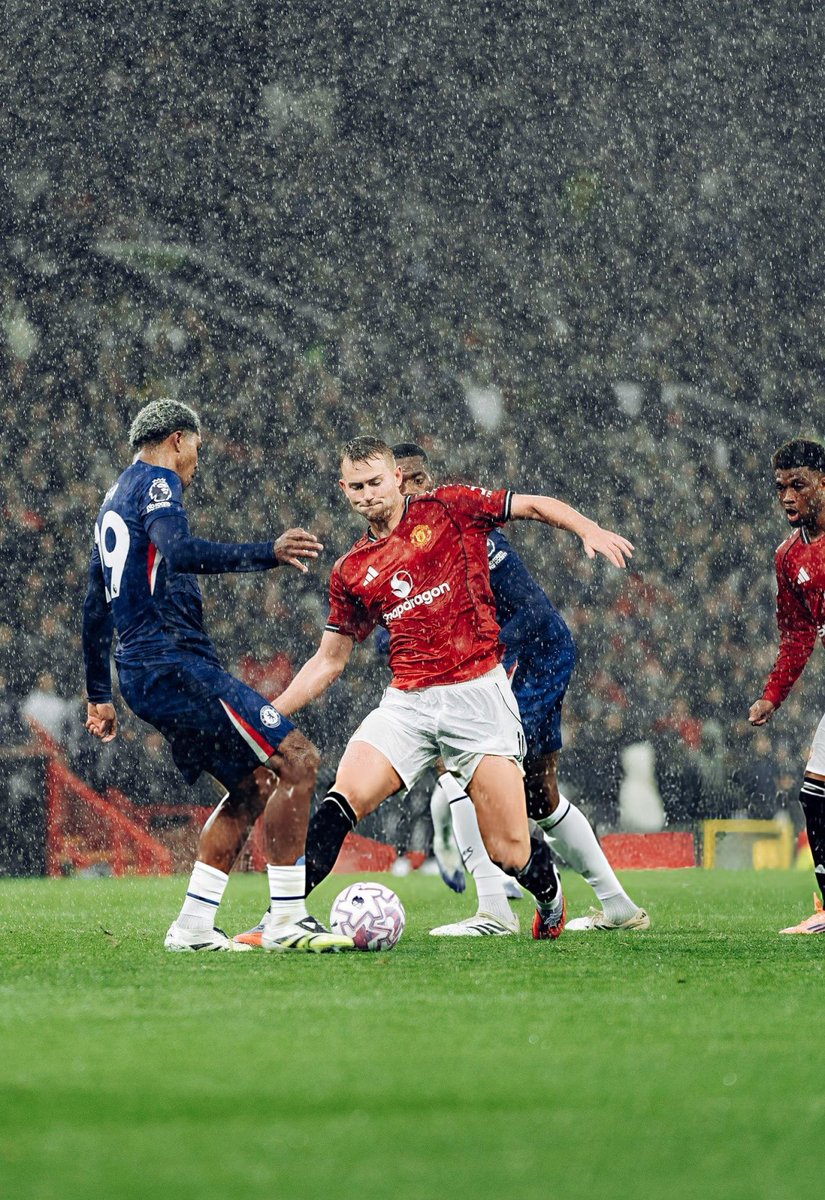 Amad16FC's tweet photo. De Ligt appreciation post ❤️

The China Wall https://t.co/OG1Lw0UwG2