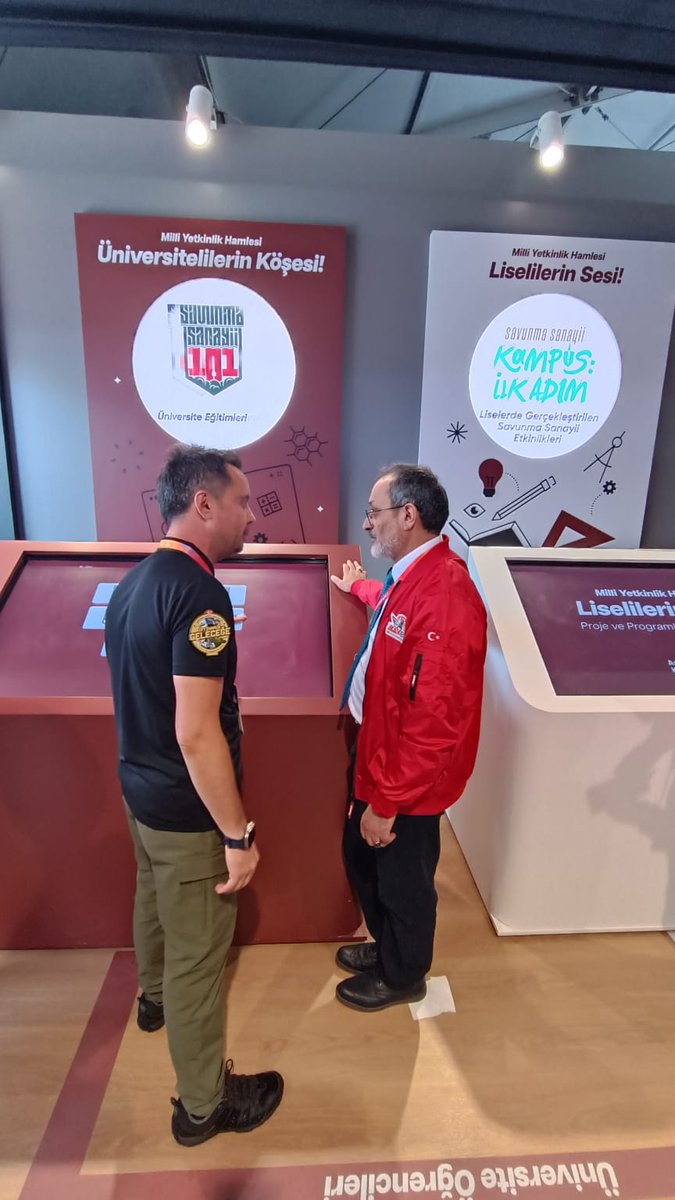 Bingöl Üniversitesi, TEKNOFEST-2025 Kapsamında Savunma Sanayi Başkanlığı’nı (SSB) Ziyaret Etti

Bingöl Üniversitesi Rektörü Prof. Dr. Erdal Çelik, 17-21 Eylül 2025 tarihleri arasında İstanbul’da düzenlenen TEKNOFEST-2025 etkinlikleri kapsamında, Savunma Sanayi Başkan Yardımcısı