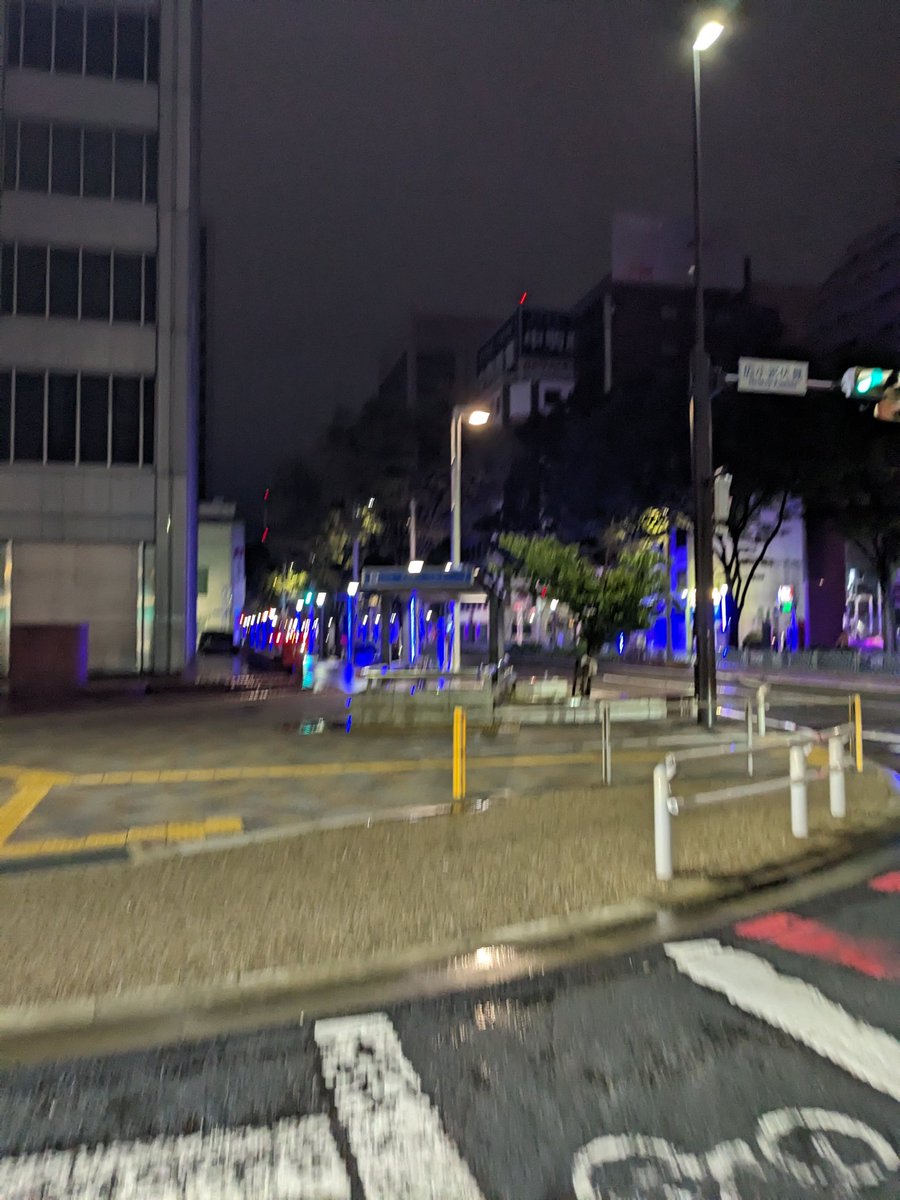 4時前の名古屋で路頭に迷ってます