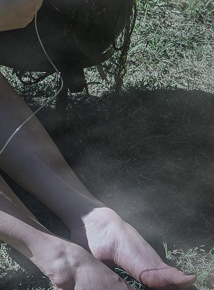 Cadaver_Feet's tweet photo. Soon, the Fiber Witch will perform a summoning😲. You don't want to miss out😍. Peek my bio for all the links🖇️ you'll need. #CadaverFeet #CryptCrafted #FeetPics #FeetArt #FiberWitch #Summoning #FiberArt #CryptCore #FeetModel #GothFeet #GothArt https://t.co/SANVp0iXwp