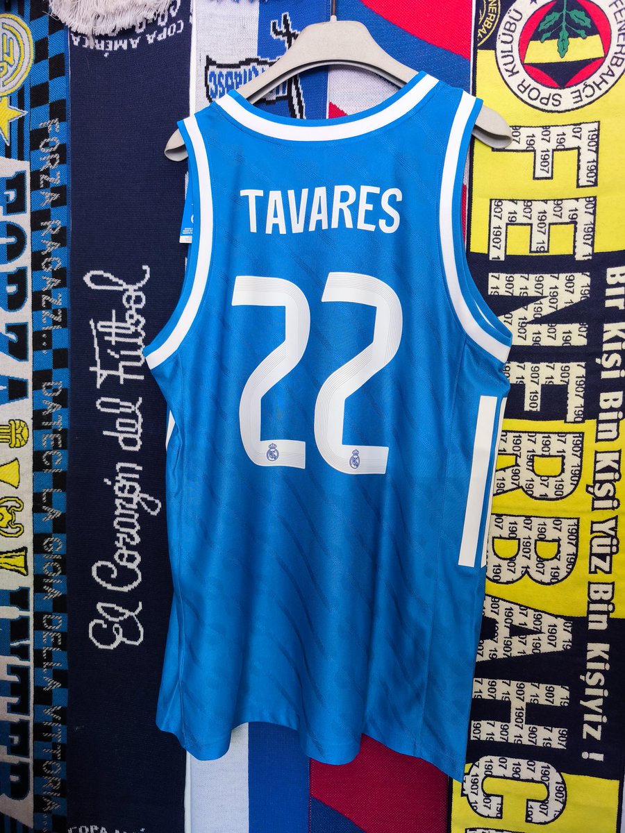 Mono_Jerseys's tweet photo. Terminamos el full set del @RMBaloncesto de la @EuroLeague 2025/26
🔹Nameset #22 @waltertavares22
🔹Nvo Parche Euroleague 25/26
🔹Sponsor #EmiratesFlyBetter
De Cabo Verde para el 🌎
Estampa tú pasión, sólo en Mono Jerseys
#HalaMadrid #RealMadrid #Euroleague https://t.co/i8yXbqbRk5