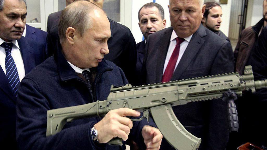 Putin is sending weapons to the Italian mafia for future use,” — reports the Italian outlet Linkiesta.

▪️ According to the publication, Russia’s president has developed a scheme to smuggle assault rifles and shotguns through Sicilian ports. The weapons are new, without serial