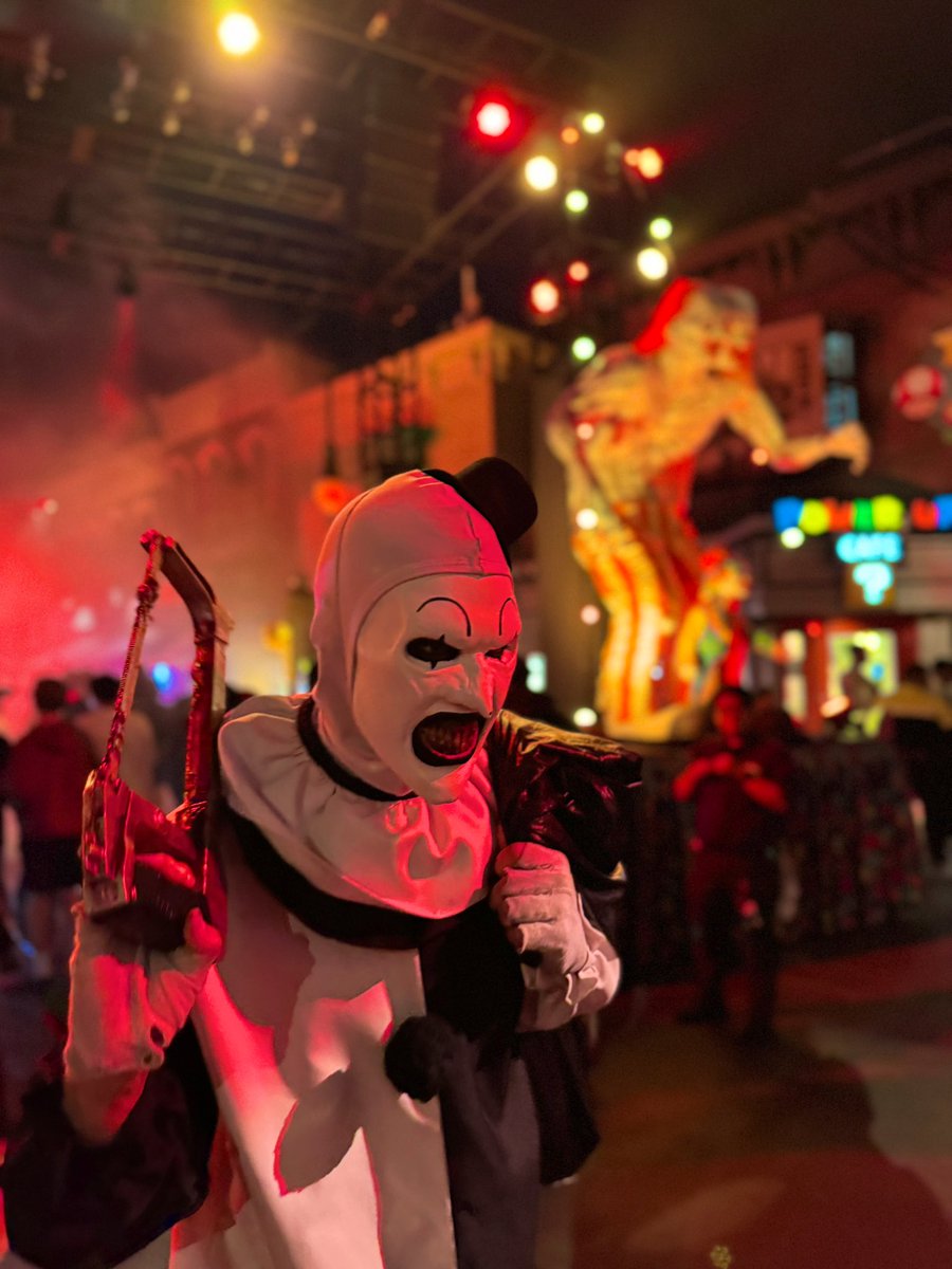 Don’t mess with Art The Clown!! 🤡 
#UniversalHHN <a href="/HorrorNights/">Horror Nights</a> <a href="/john_murdy/">John Murdy 🎃</a>