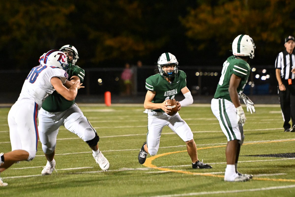 BrianSiebenthal's tweet image. Big win over Revere 14-0!
@GreenmenFB @ACSD_MH @DrPMilcetich @GreenmenNation @Greenmensteward @AuroraGambit @aurorayearbook @auroraathletics @ahsallsports @AuroraGridiron